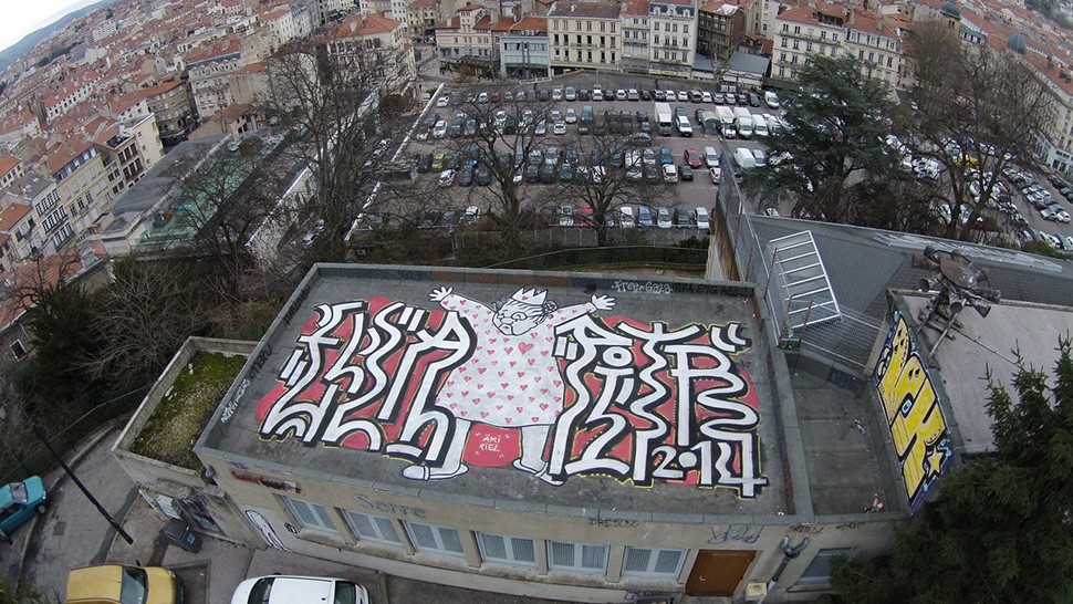 Ella-&-Pitr-St-Etienne-toit-rooftop-piece-art-ubrain-les-papiers-peintres-2014_3-web
