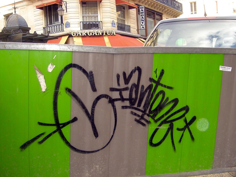 Mike-Giant-one-graffiti-tattoo-illustration-street-art-urbain-wall-Paris-2006-web