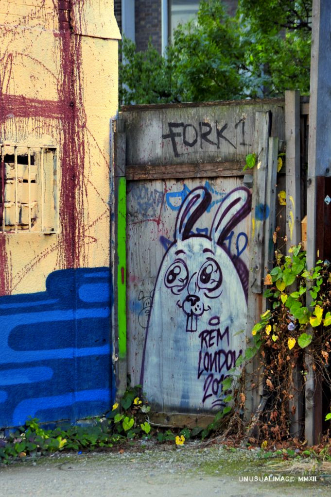 Nychos-graffiti-street-art-urbain-london-2012-web