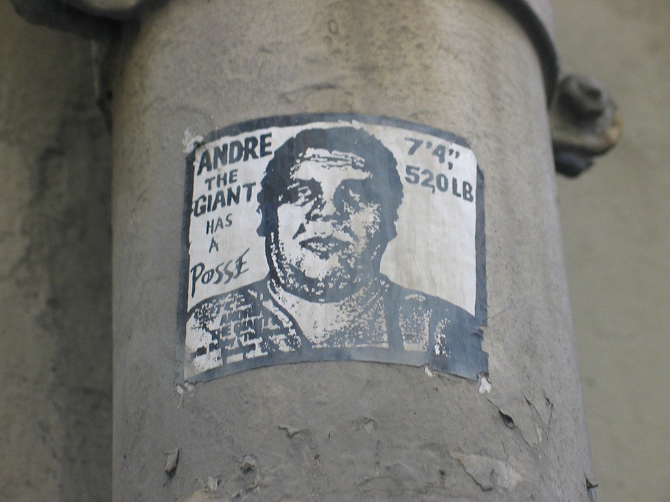 Obey-Giant-sticker-Shepard-Fairey-wall-graffiti-street-art-urbain-Paris-2007---web