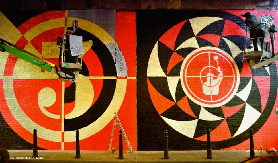 Shepard-Fairey-Obey-giant-wall-graffiti-street-art-urbain-mural-london-londres-2012-UK---web