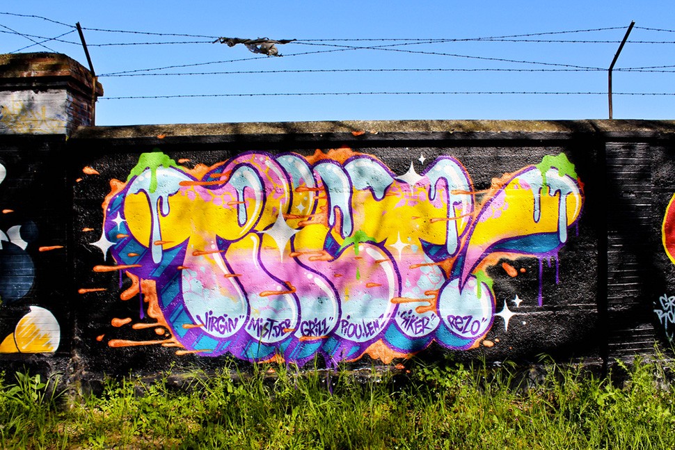 Tilt-graffiti-street-art-urbain-flop-throw-up-2013-web