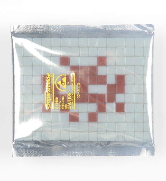 invader-invasion-kit-13-mosaique-mosaic-limited-edition-150-numbered-by-artist