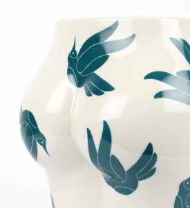 Parra-Vaso-Di-Culo-Jar-Of-Ass-Blue-Edition-CASE-STUDYO-porcelain-vase-Belgium-sculpture-2013-2