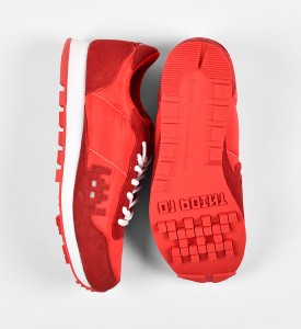 invader-franck-slama-01-point-sneakers-red-invasion-box-2007-edition-1500-3