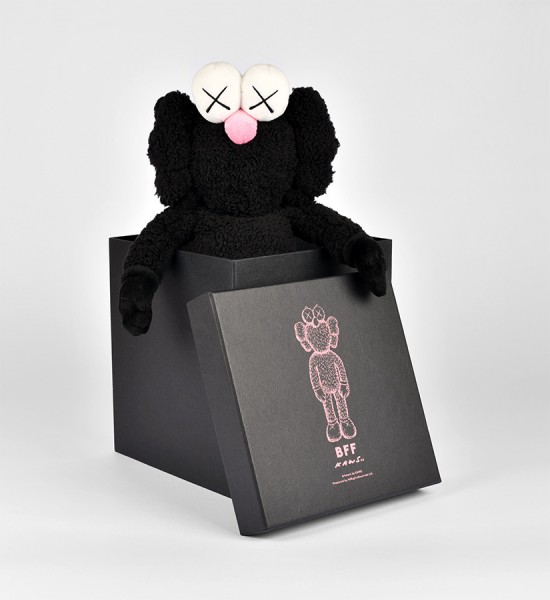 kaws-brian-donnelly-bff-plush-black-toys-doll-limited-edition-3000