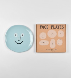 jean-jullien-face-plates-case-studyo-porcelain-art-artwork-blue